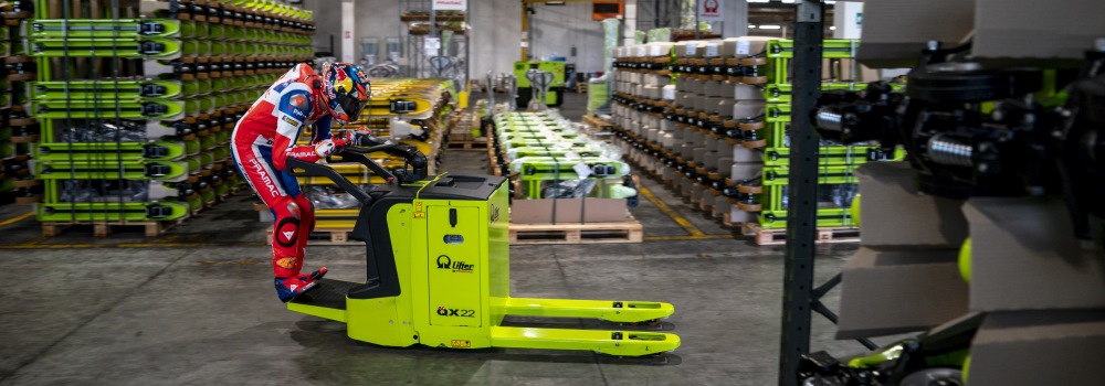 QX22 - Pramac - Material Handling - Jack Miller